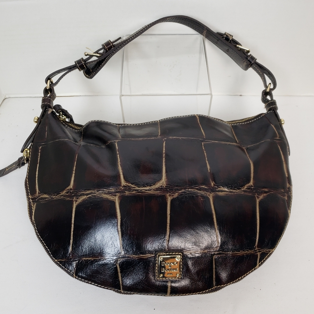 Beautiful Dooney & Bourke Handbag
